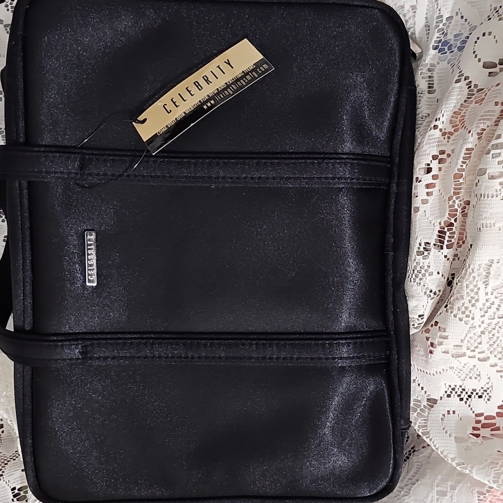 Celebrity Cosmetic and Travel 3-Piece Set